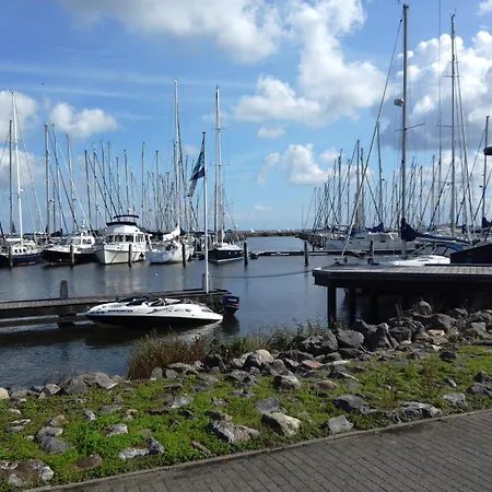 Perle Am Ijsselmeer Mit Eigenem Tretboot Medemblik Exterior photo