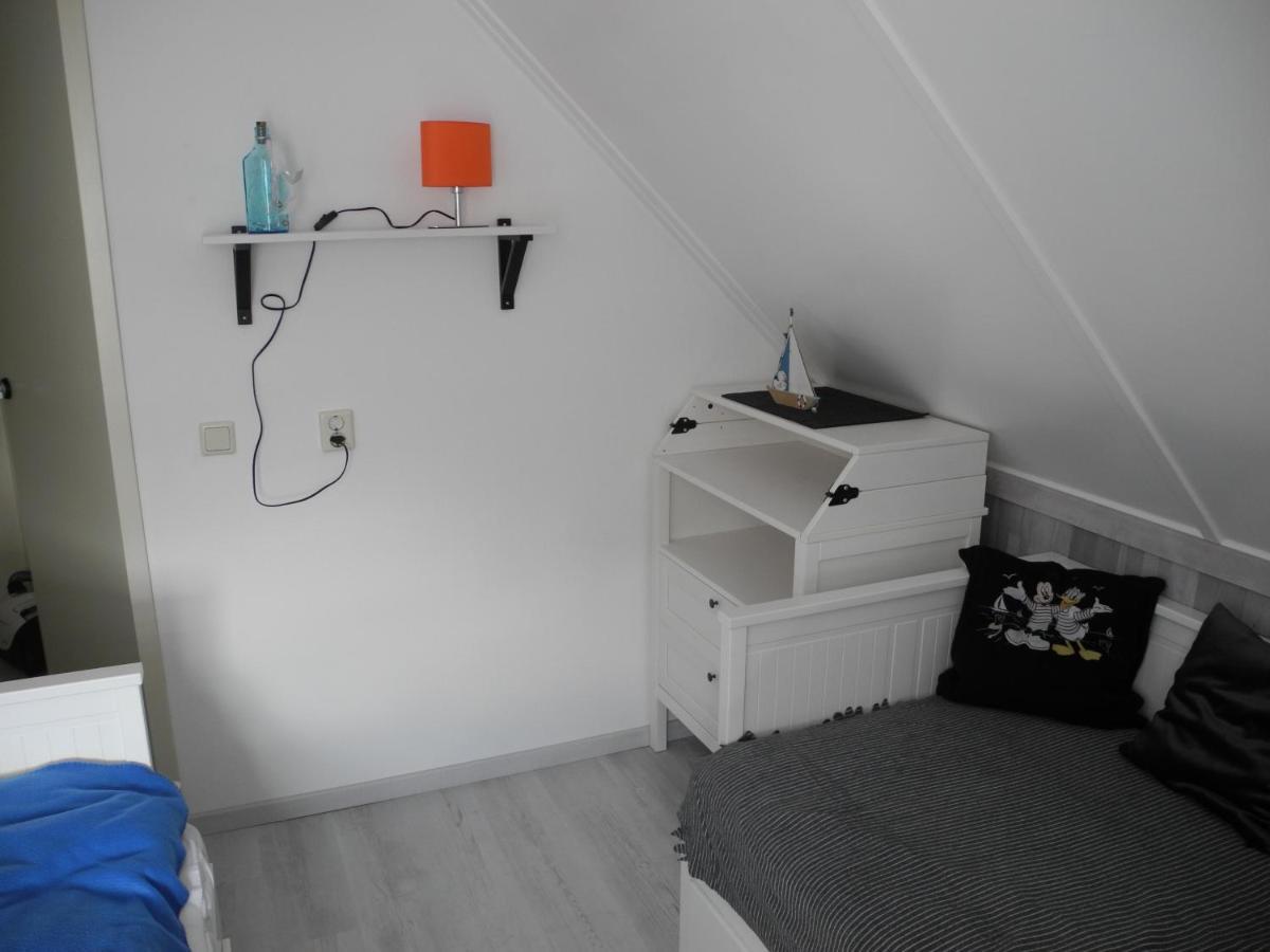 Perle Am Ijsselmeer Mit Eigenem Tretboot Holiday home Medemblik